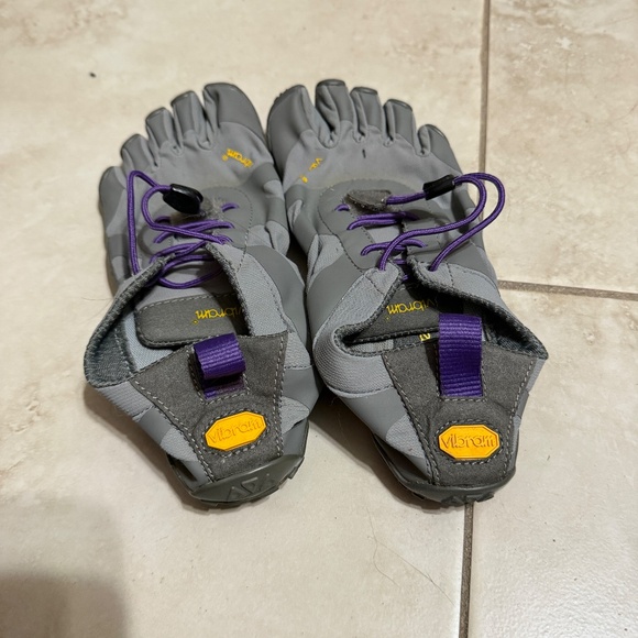 Vibram Five Fingers V-Alpha Women's Gray Purple Barefoot Shoes 37 - Picture 5 of 6